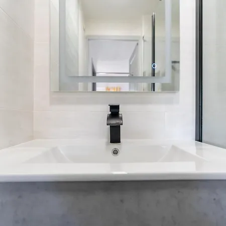 Willa Avec Piscine Partagee *