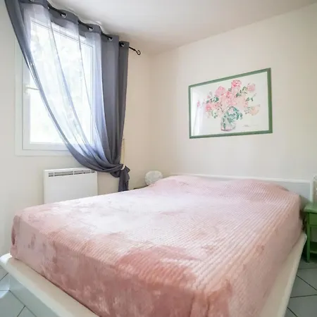 Avec Piscine Partagee Villa *