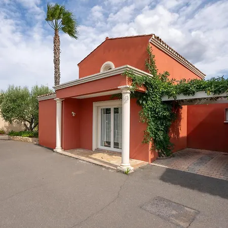 Avec Piscine Partagée Agde