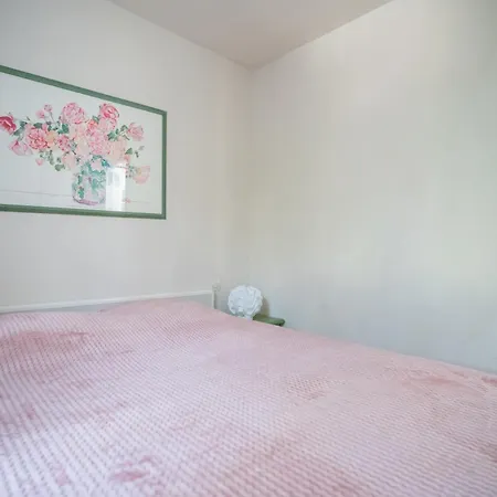 Villa Avec Piscine Partagée *