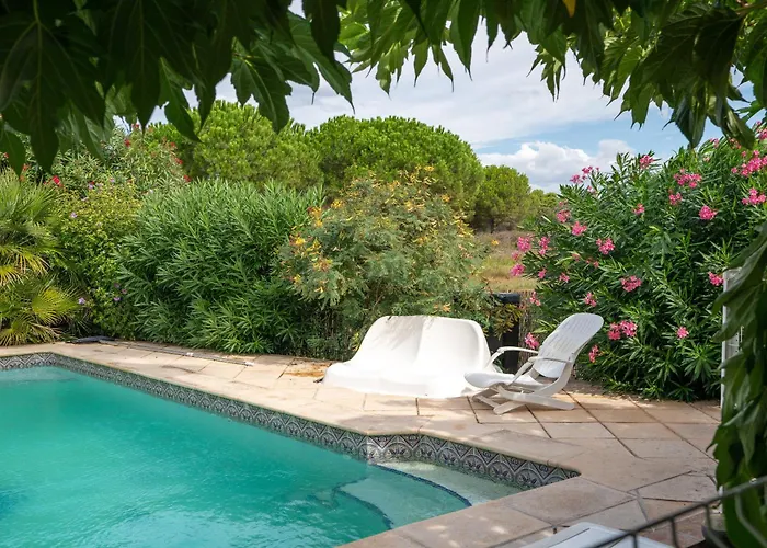 Villa Avec Piscine Partagee