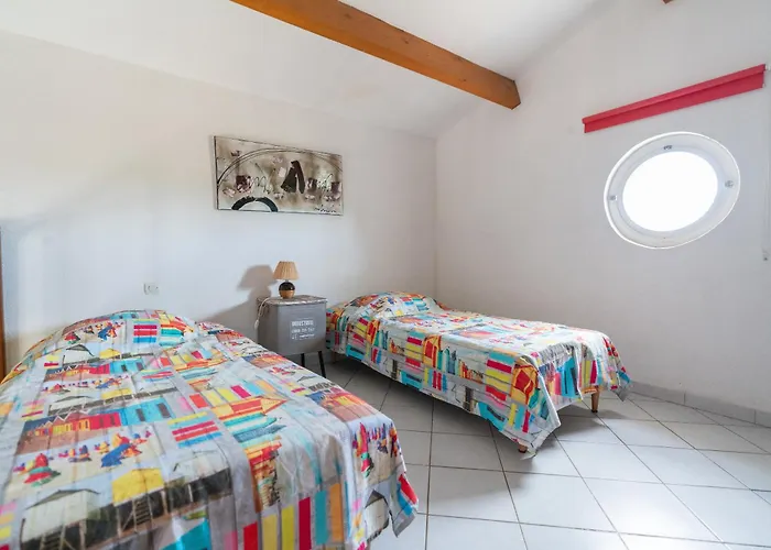 Avec Piscine Partagee