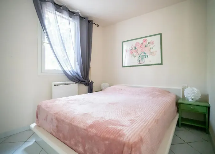 Avec Piscine Partagee *